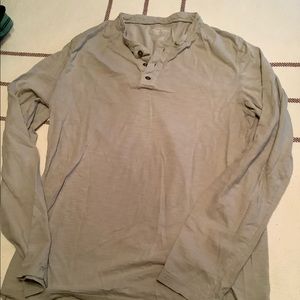 Long sleeve cotton Henley tee